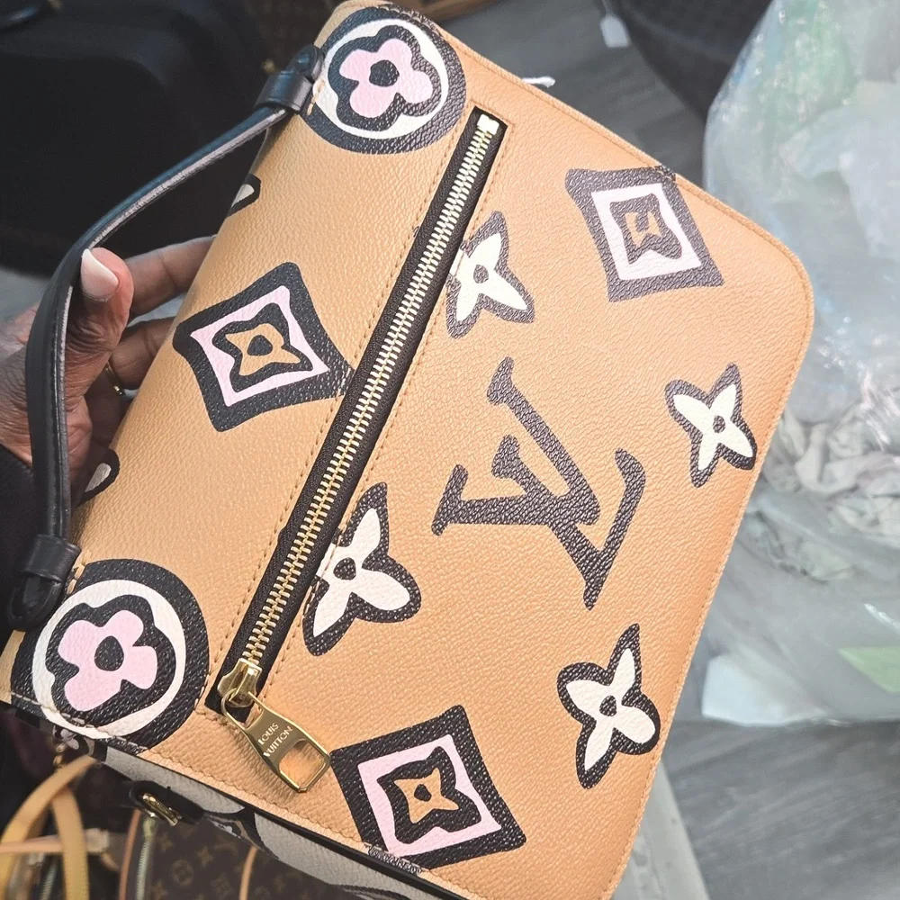 Louis Vuitton Pochette metis shoulder bag - Picture 5 of 12